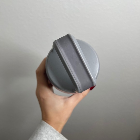 Stanley AeroLight 24oz Blue Water Bottle with Carry Loop Twist Top - Picture 4 of 5